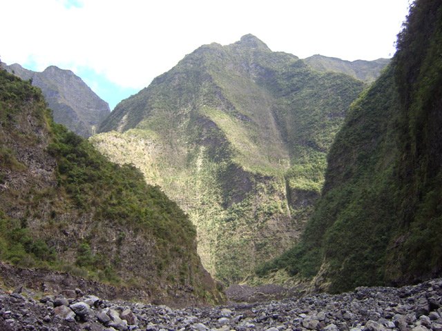 Et toujours des cailloux sous les pieds