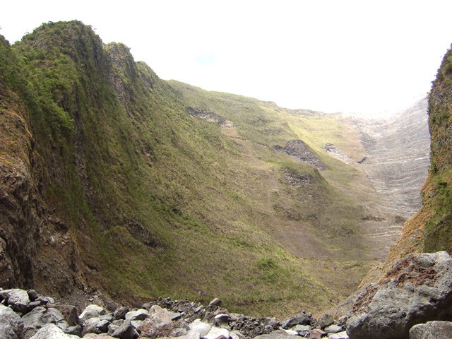 On approche le grand éboulis