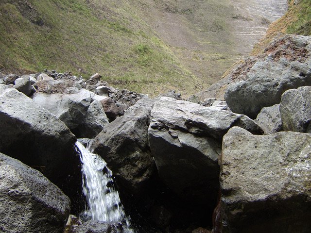Quelques résurgences là où l'eau a eu du mal à s'infiltrer