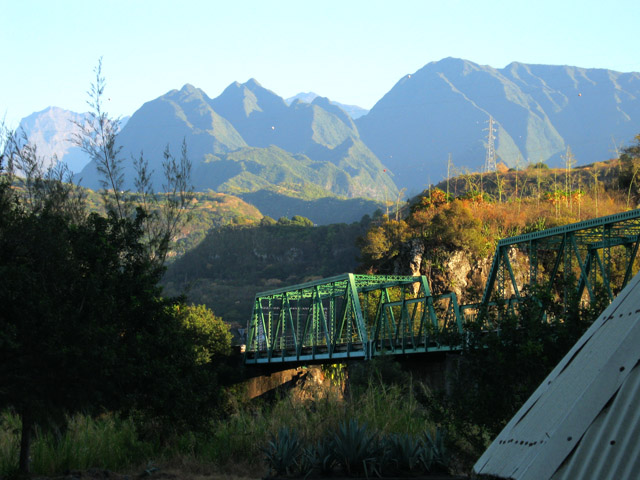 L'arrivée au pont du Bras de la Plaine