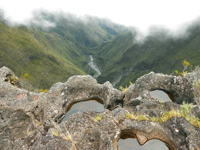 Le cassé depuis le bord de la cascade