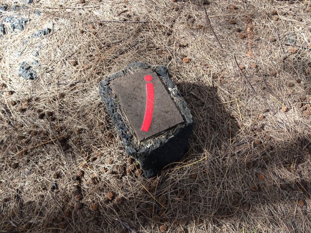 Balisage très original sur plaques émaillées