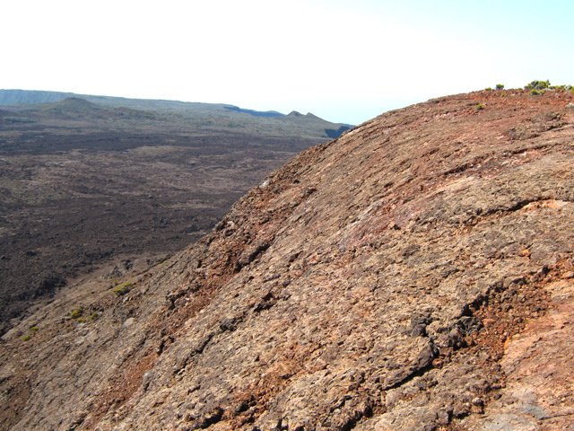 La pente est trop forte pour redescendre par cette face