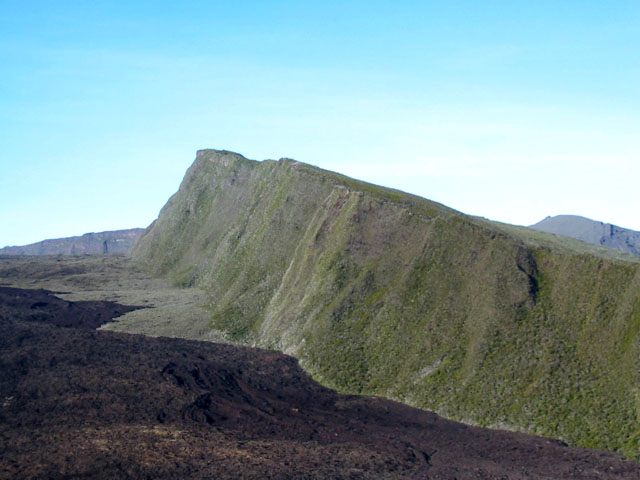 Le Piton de Partage avant d'arriver au Nez Coupé de Sainte-Rose