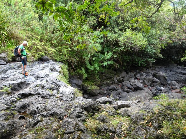Traversée de la Ravine de la Mare près d'un cassé