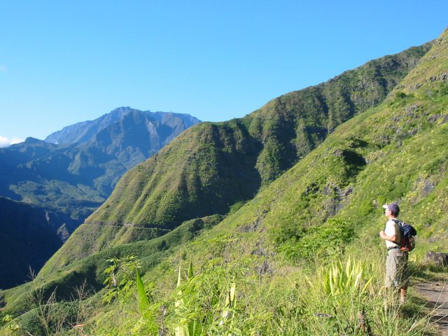 Le Gros Morne est encore très loin