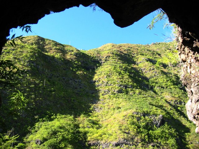 La sortie du même tunnel destiné au passage de la canalisation