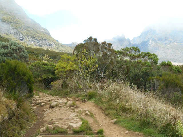 Point de vue sur le Grand Bénare et les Salazes