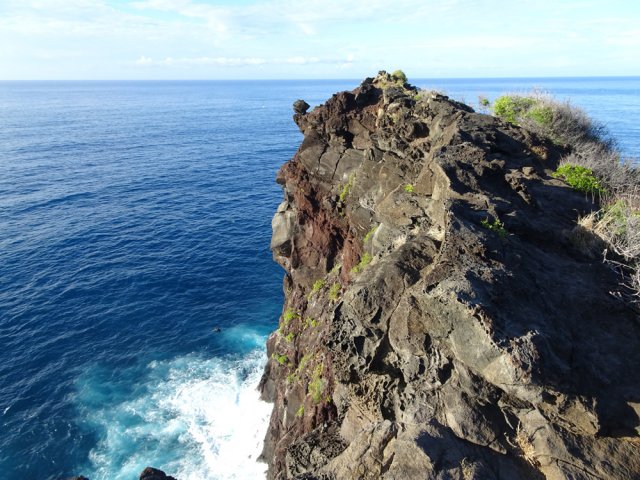 Le but est de rejoindre le rocher esseulé au bout du cap