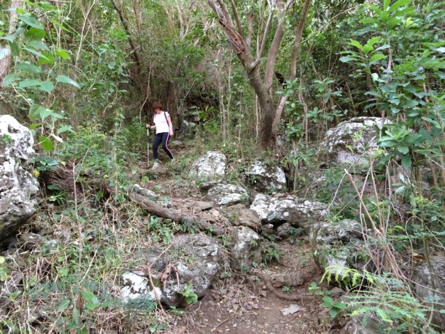 Toujours des cailloux jusqu'aux parkings