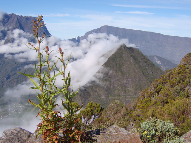 Le Cimendef commence à se couvrir de nuages