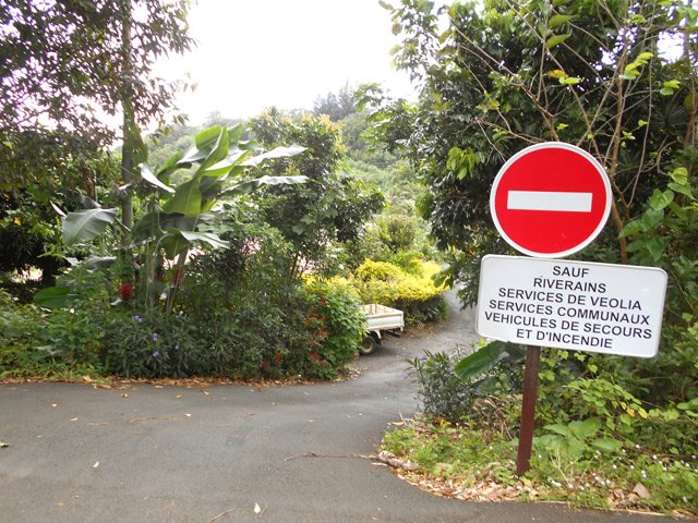 La fin de la petite route du château d'eau à la Route Hubert Delisle