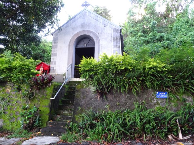 La petite chapelle du Chemin Terrain Galet