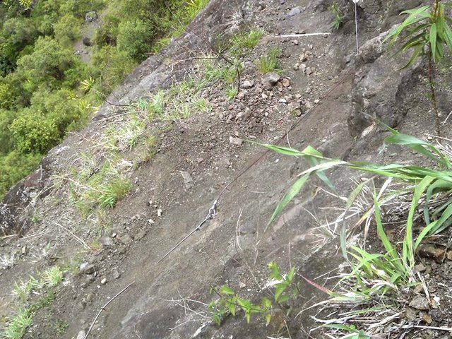 Une portion sableuse et glissante où la main courante rassure