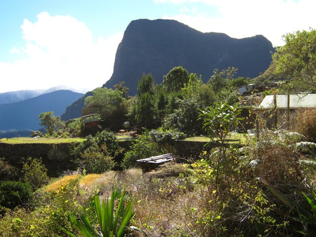 Le Piton des Calumets domine l'îlet