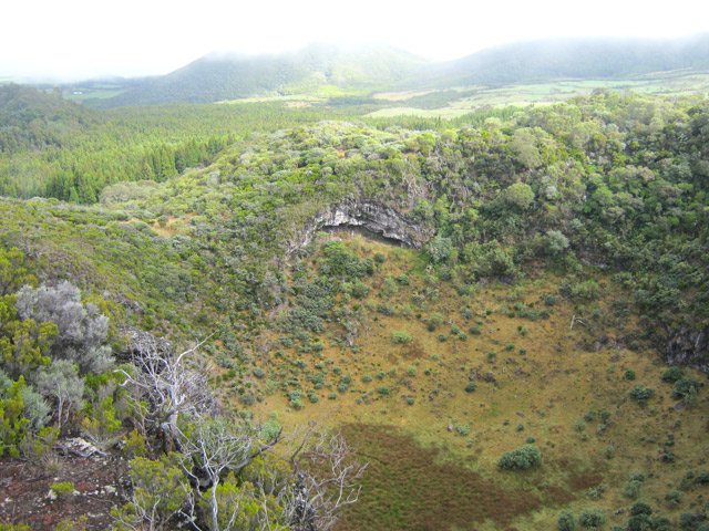Une autre vue de l'ensemble du grand trou