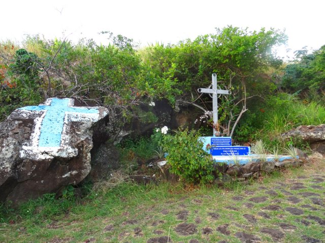 Un grand oratoire en fin de montée
