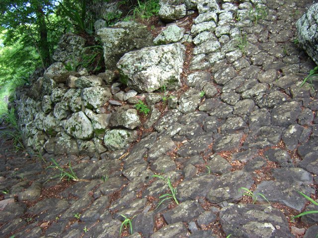 Pentes parfois très fortes dans les lacets