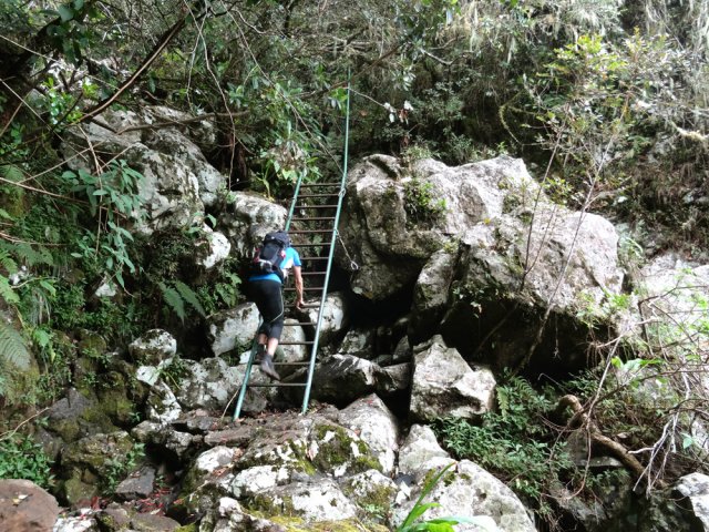 La dernière des dix échelles de la montée vers les prairies