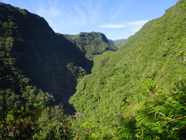 Points de vue sur la vallée de la Rivière des Marsouins
