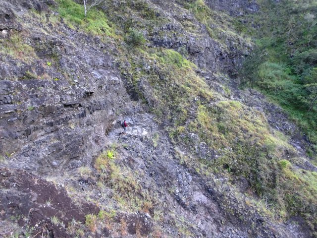 Franchissement d'une zone d'anciens éboulis
